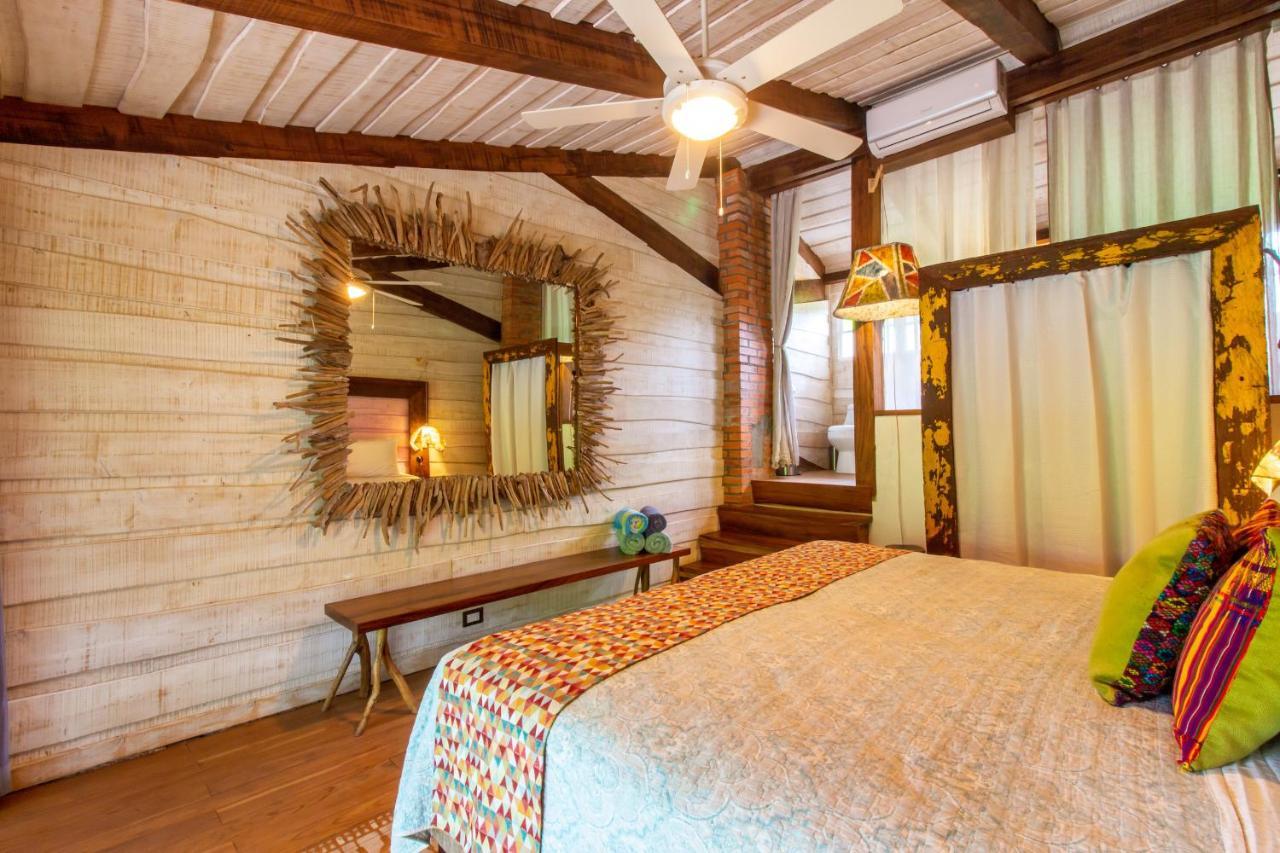 Latica Lodge Playa Negra Bagian luar foto
