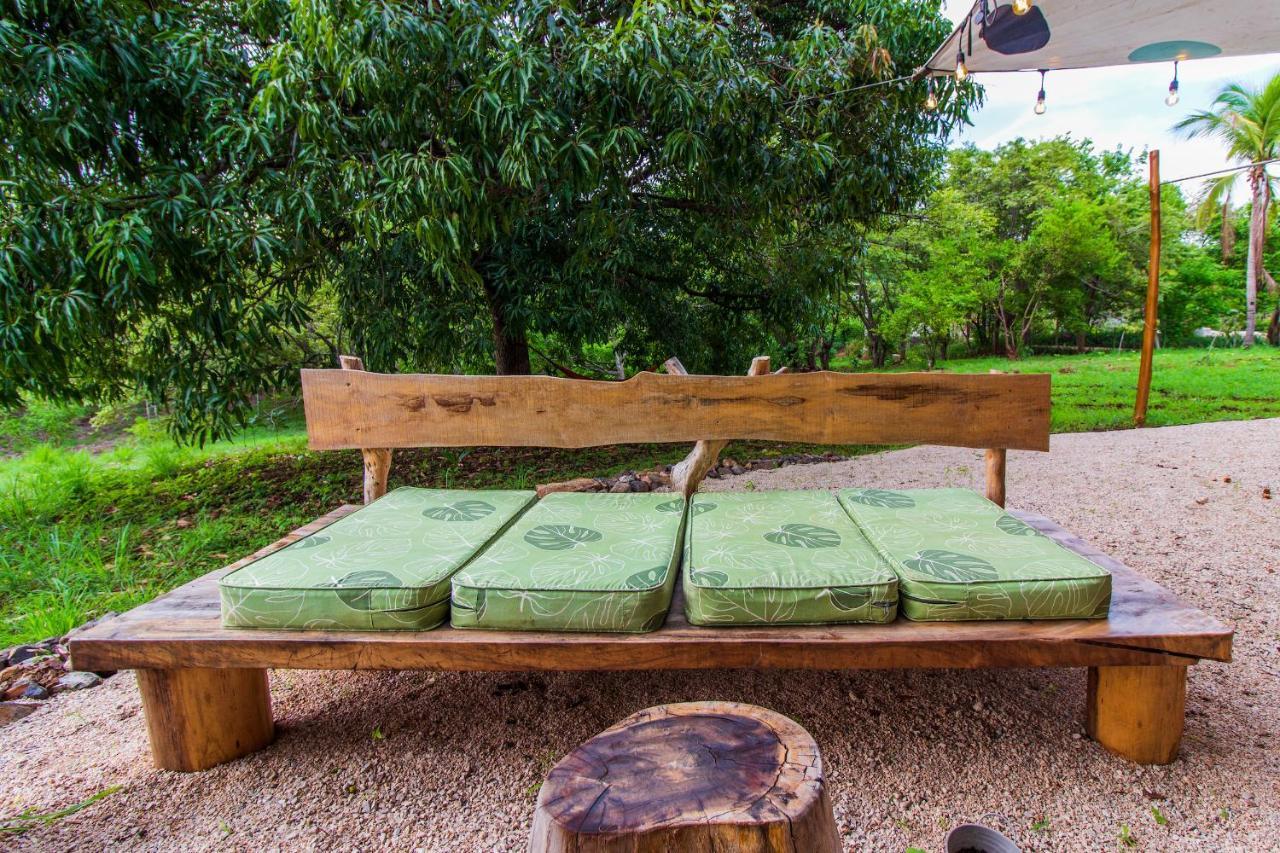 Latica Lodge Playa Negra Bagian luar foto