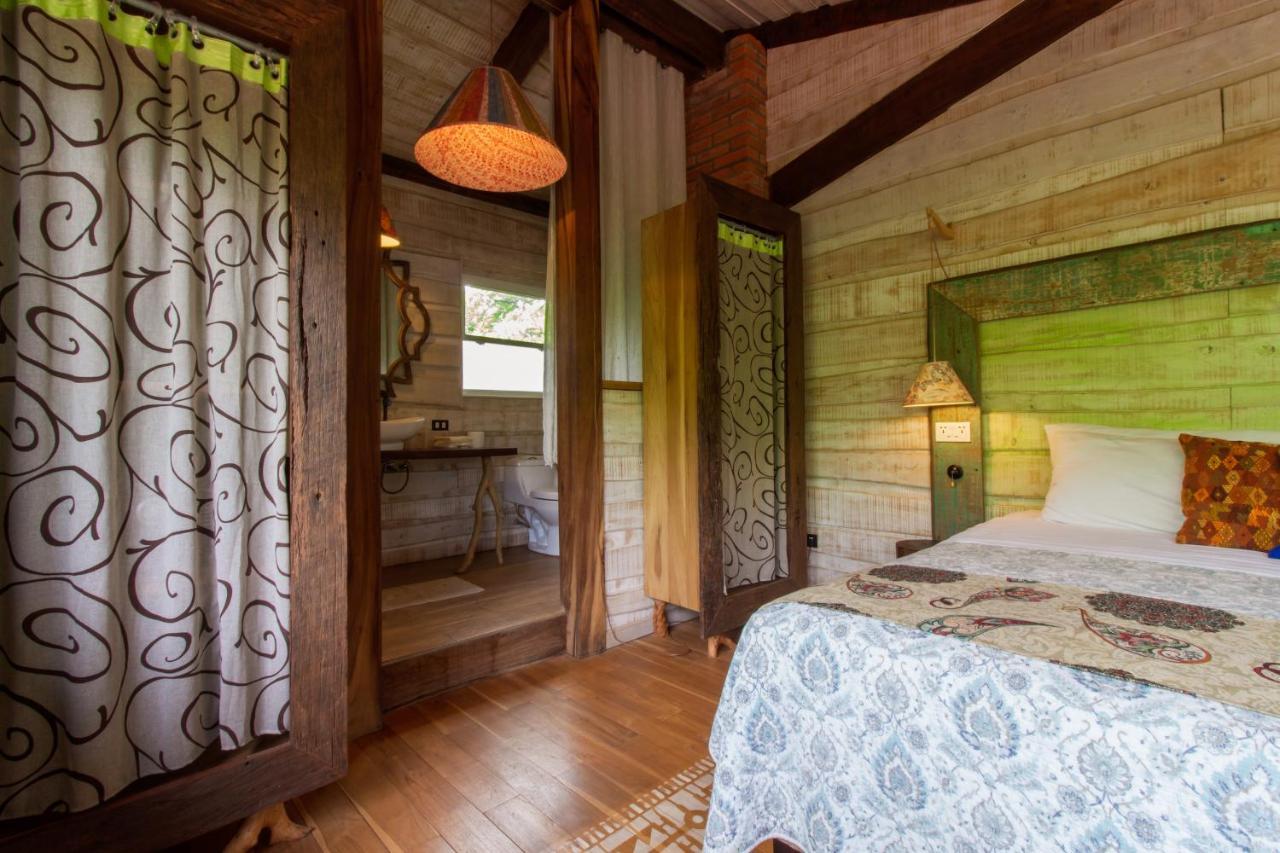 Latica Lodge Playa Negra Bagian luar foto