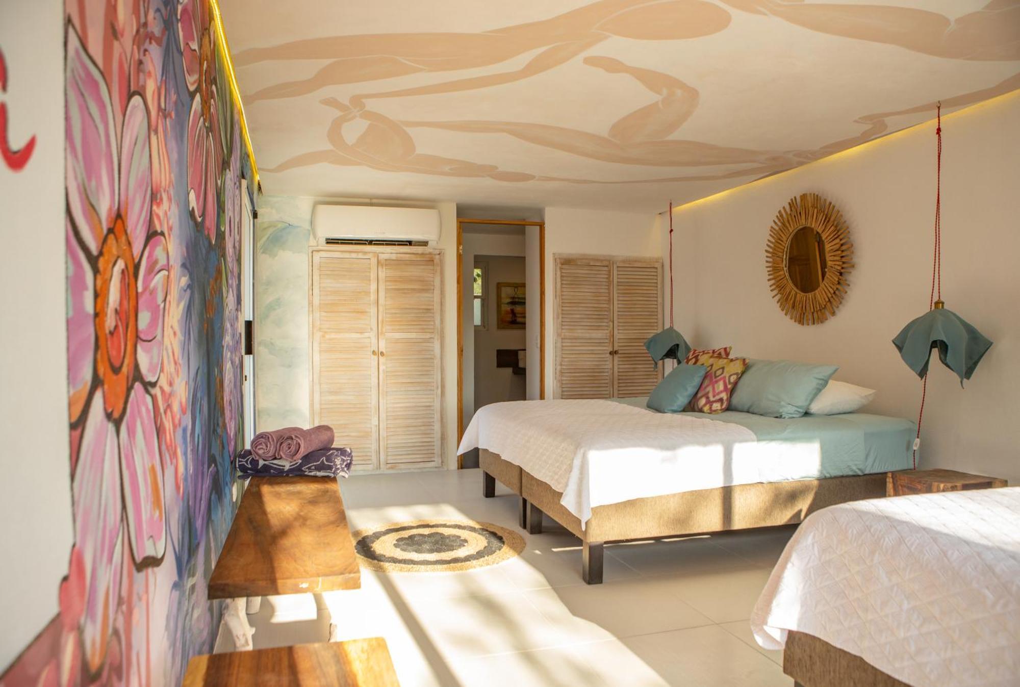 Latica Lodge Playa Negra Bagian luar foto